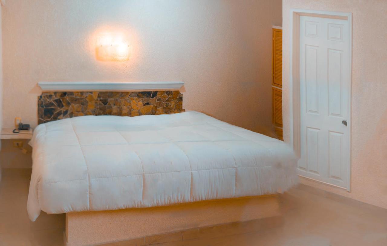 Peninsula Stays Executive Hotel サリナ・クルス エクステリア 写真